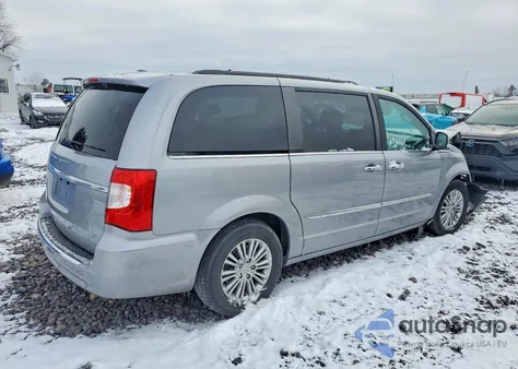 2016 Chrysler Town & Country Touring L z USA, uszkodzony, nr VIN 2C4RC1CG4GR247938